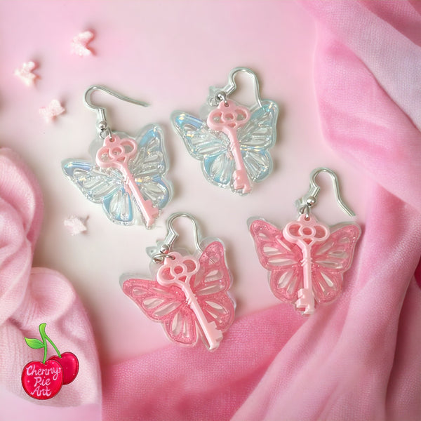 Fairy wing key earrings (dead stock)